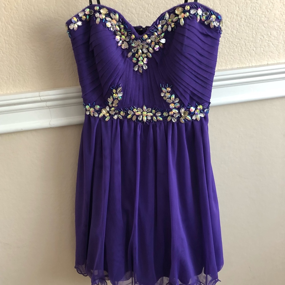 Short formal dress